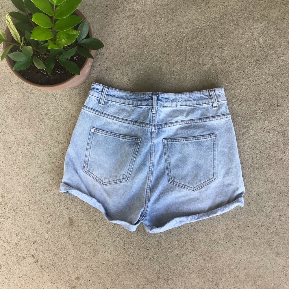 High Rise Shorts - Picture 2 of 3